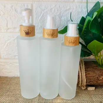 sprey şişeleri toptan 150ml şeffaf buzlu cam şişe bambu kapaklı kozmetik kapları